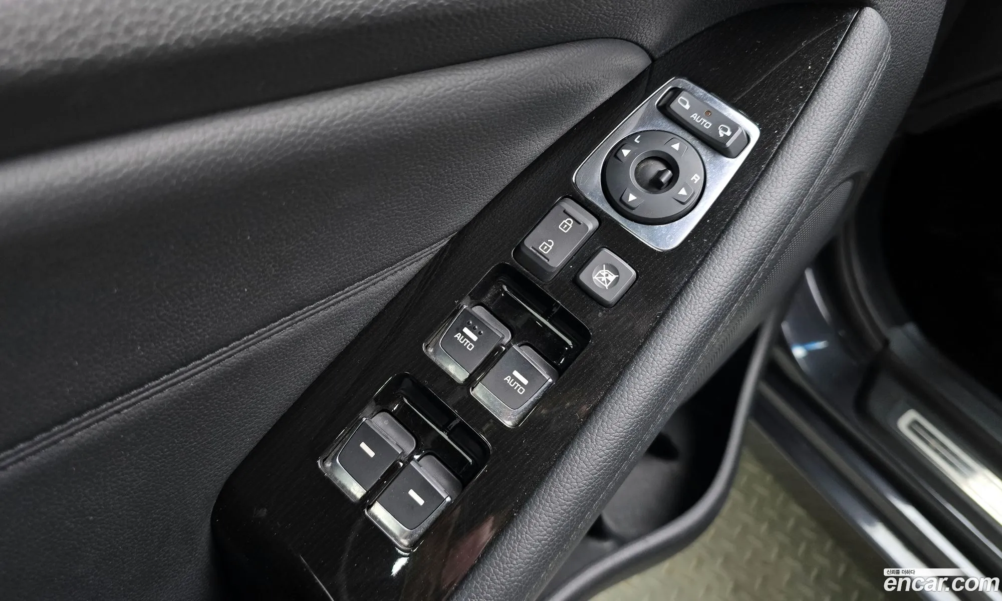 Kia K7 Hybrid 2014 — 17