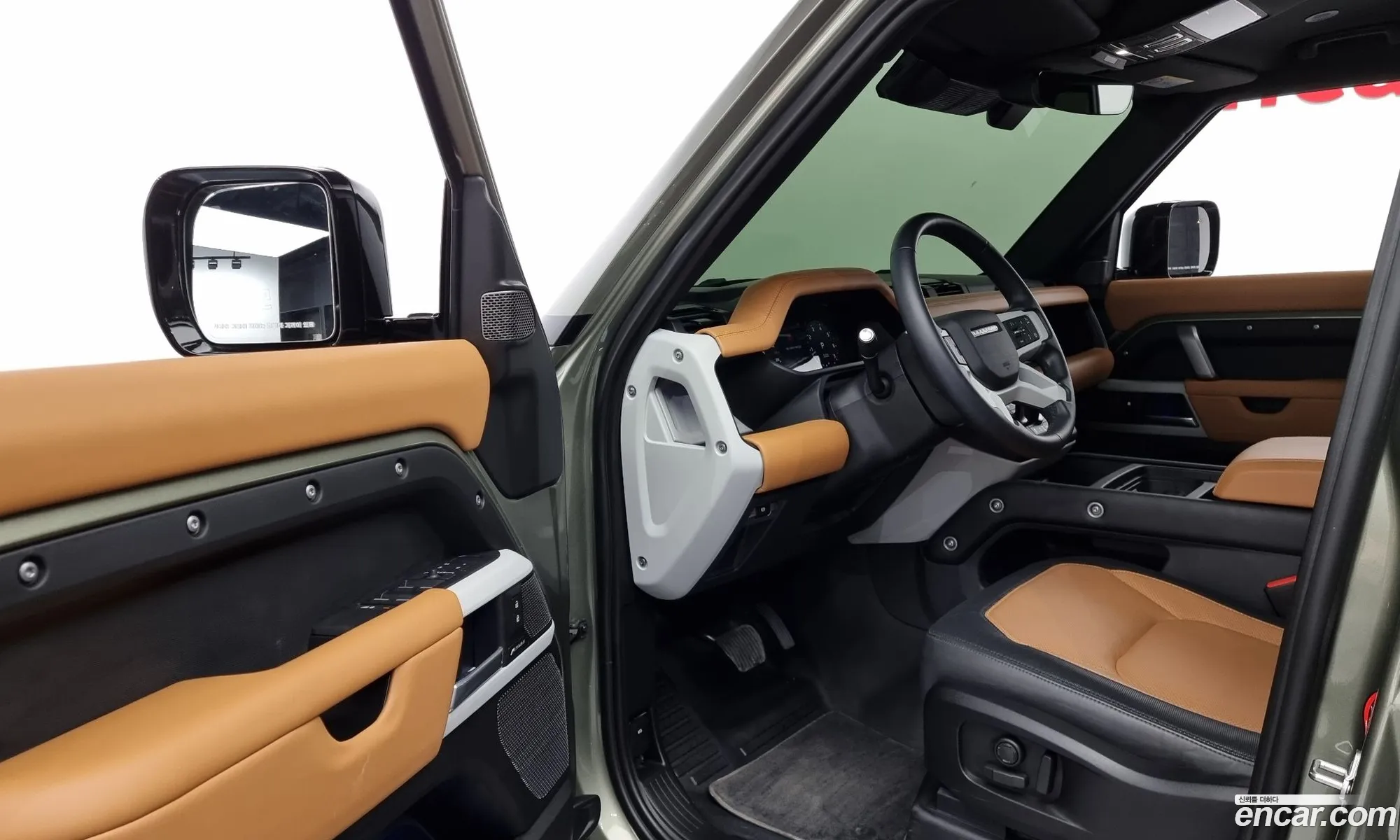 Land Rover Defender 2024 72373733737277237 — 16