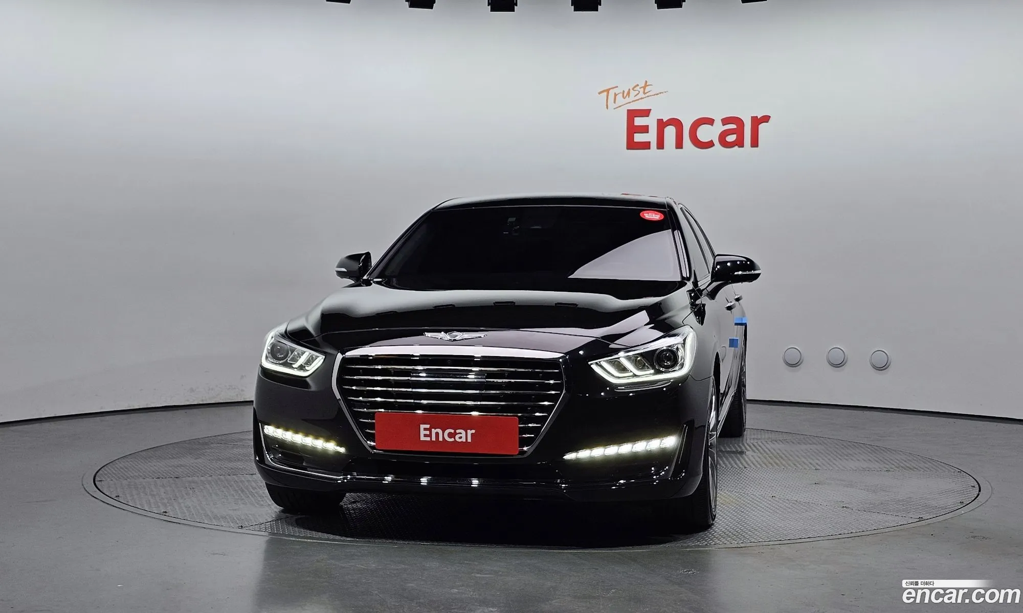 Genesis EQ900 2017 — 3