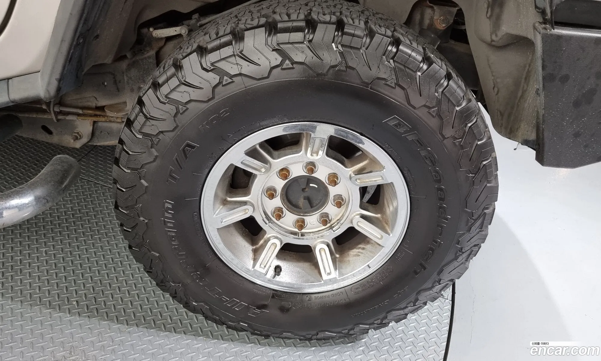 Hummer H2 2005 5GRGN22U75H105007 — 9