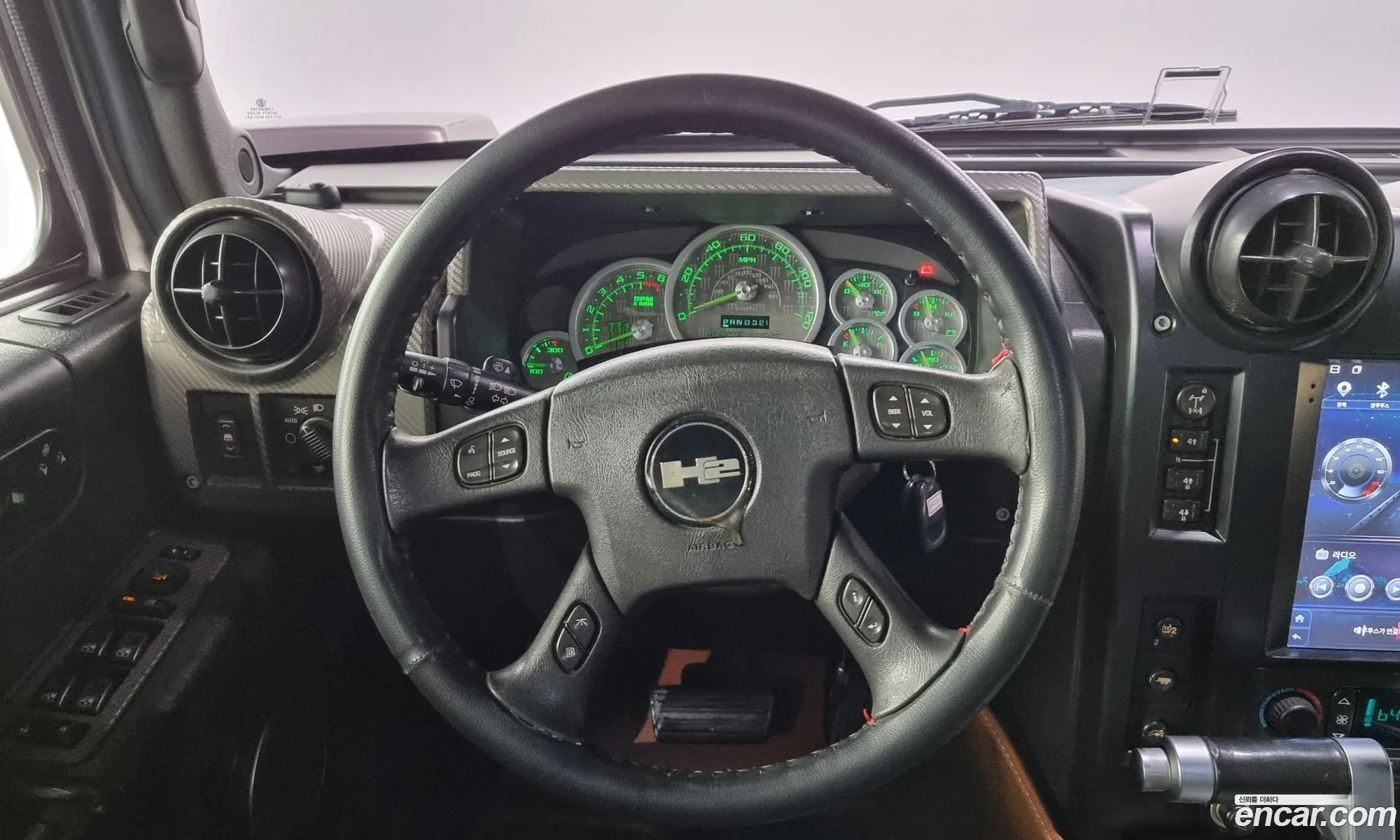 Hummer H2 2005 5GRGN22U75H105007 — 3