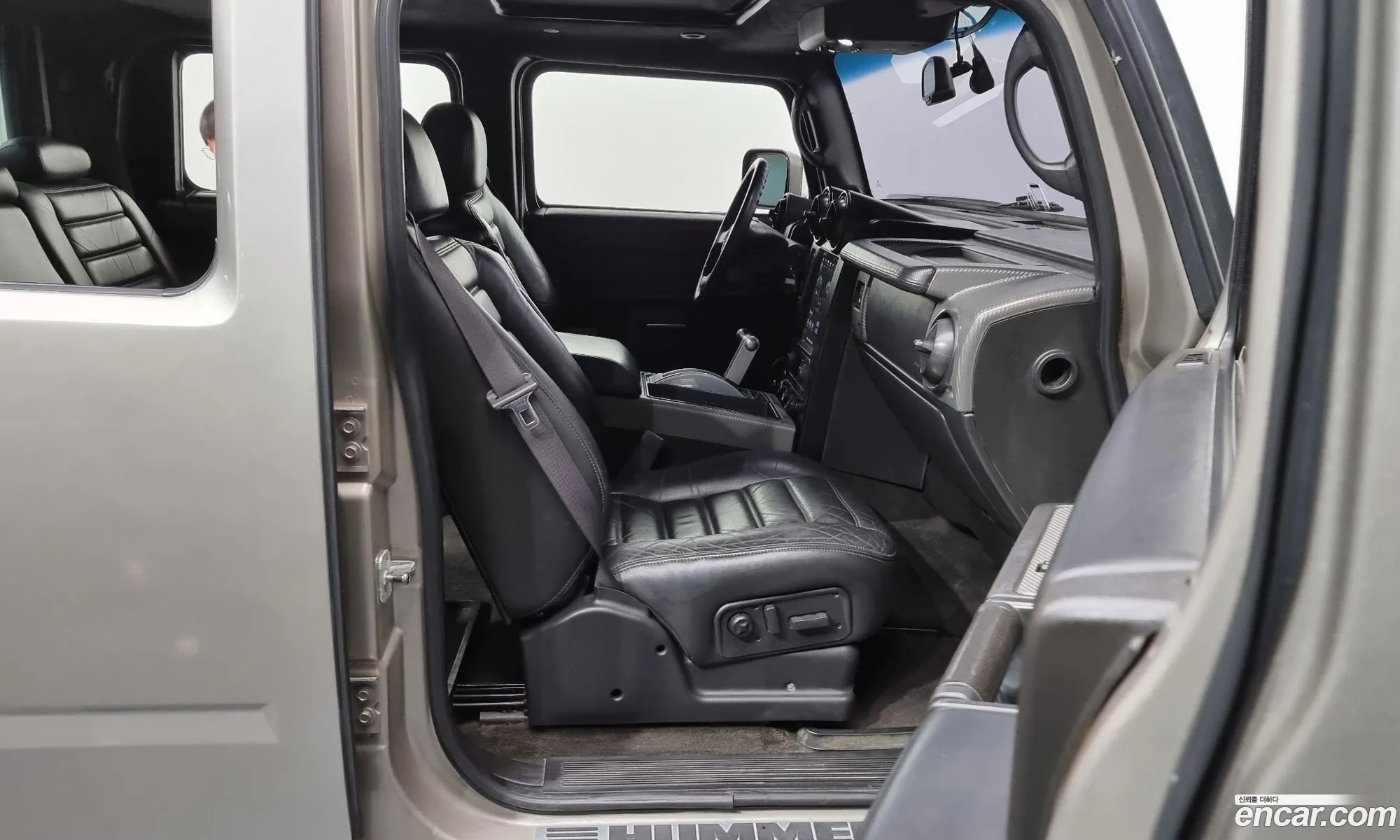 Hummer H2 2005 5GRGN22U75H105007 — 7