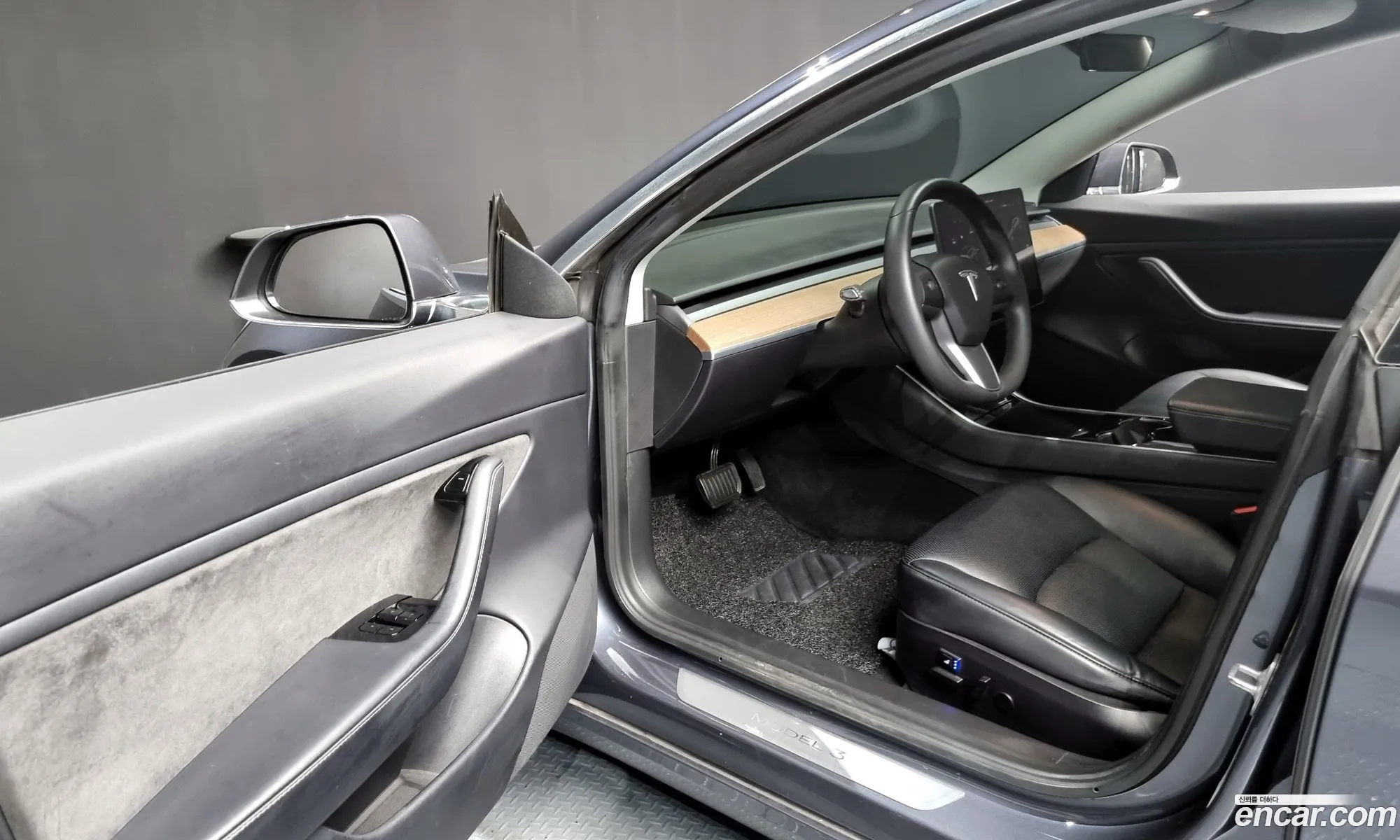 Tesla Model 3 2020 — 18
