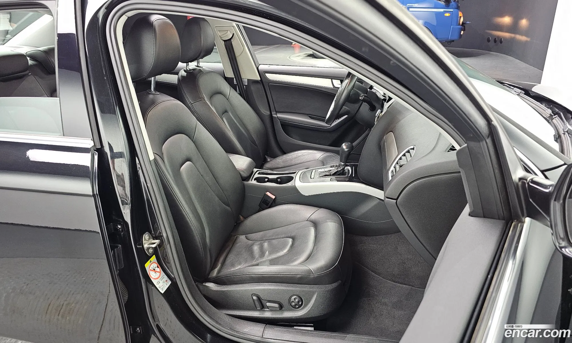 Audi A4 2011 WAUZZZ8K8BN000919 — 14