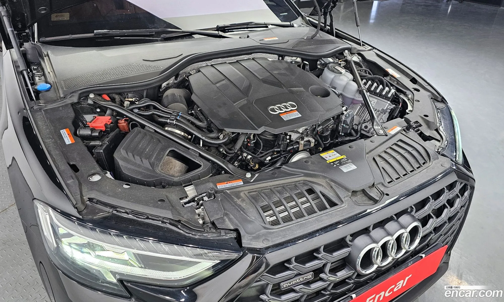 Audi A8 2023 — 10