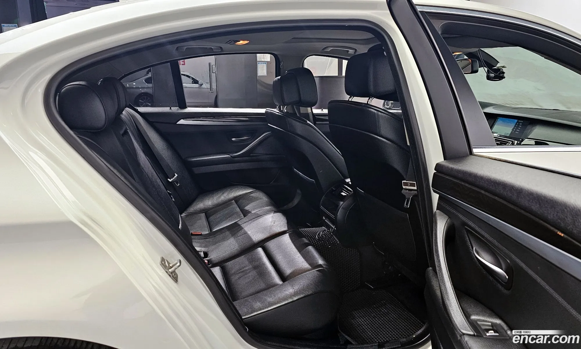 BMW 5 Series 2011 WBAFW1100BDU15647 — 18