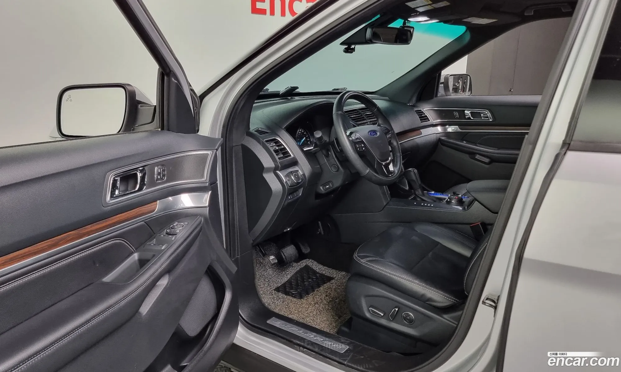 Ford Explorer 2016 — 4