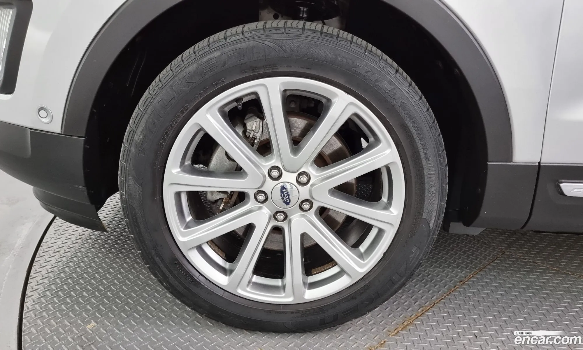 Ford Explorer 2016 — 18