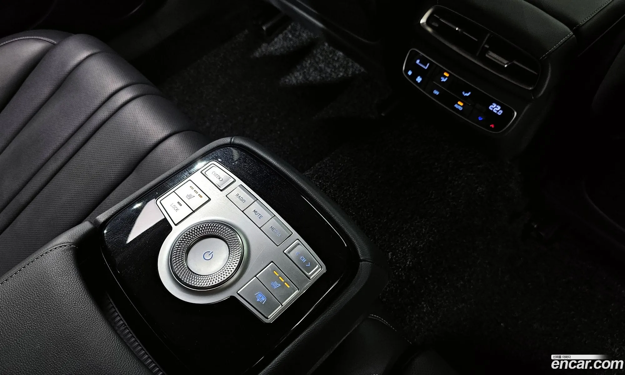 Genesis G80 2021 KMTGB41CBMU069982 — 2