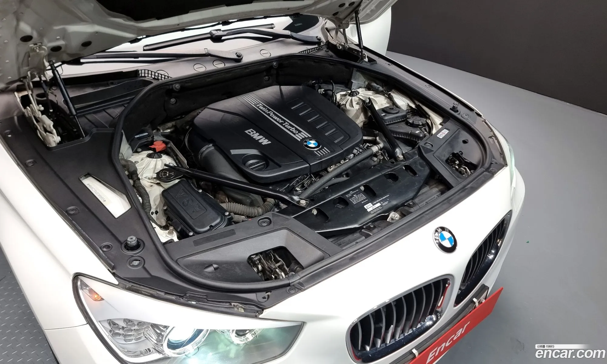 BMW 5 Series GT 2012 WBAXC2104DC989955 — 13