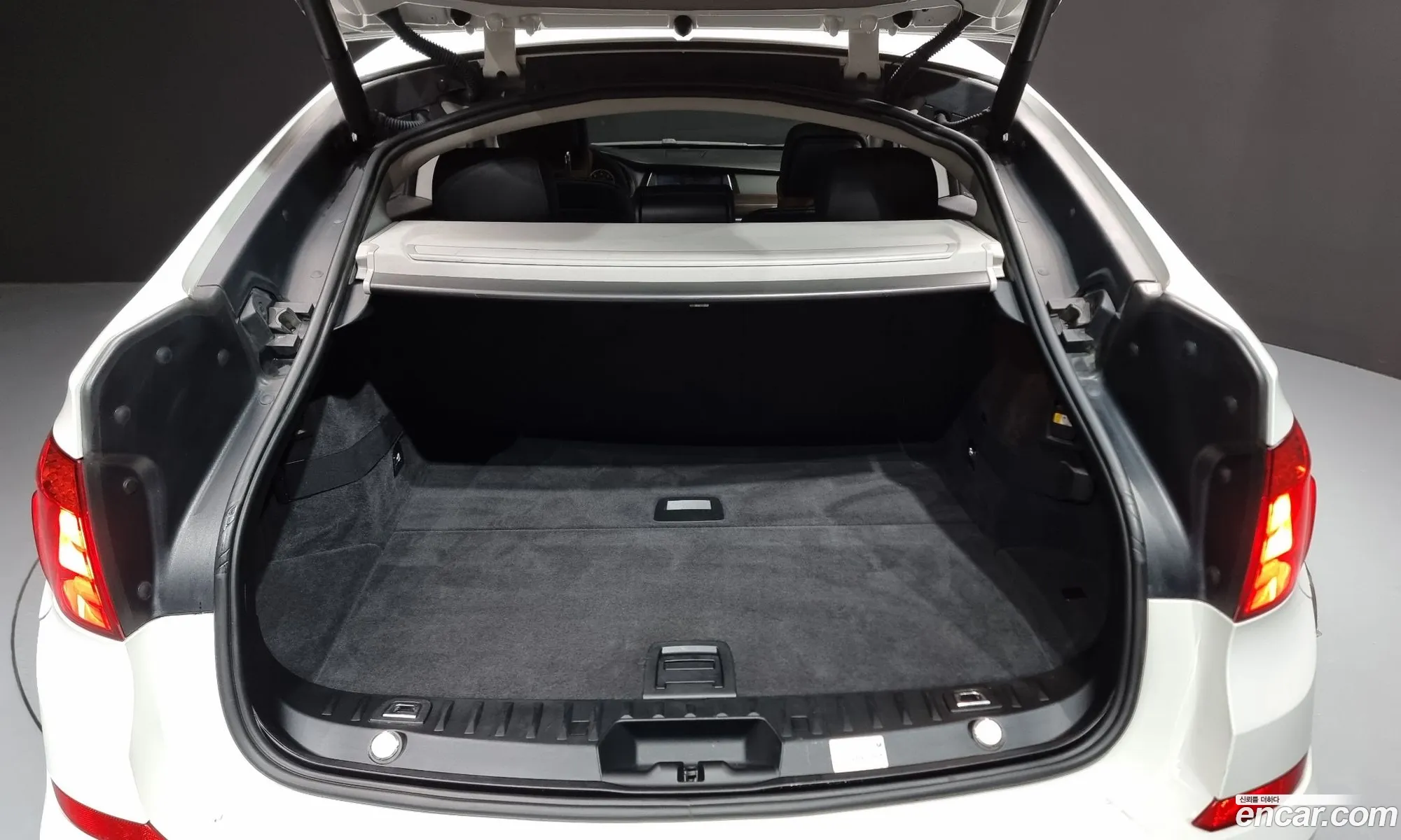 BMW 5 Series GT 2012 WBAXC2104DC989955 — 5