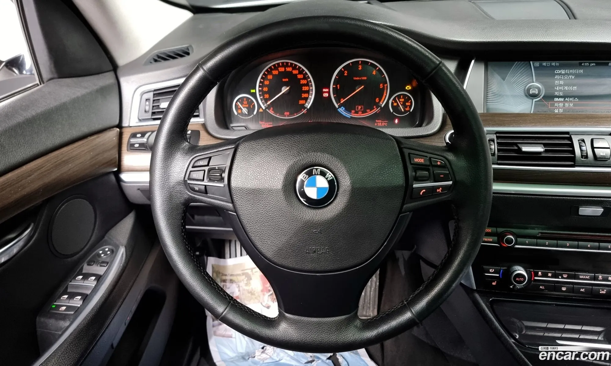 BMW 5 Series GT 2012 WBAXC2104DC989955 — 12