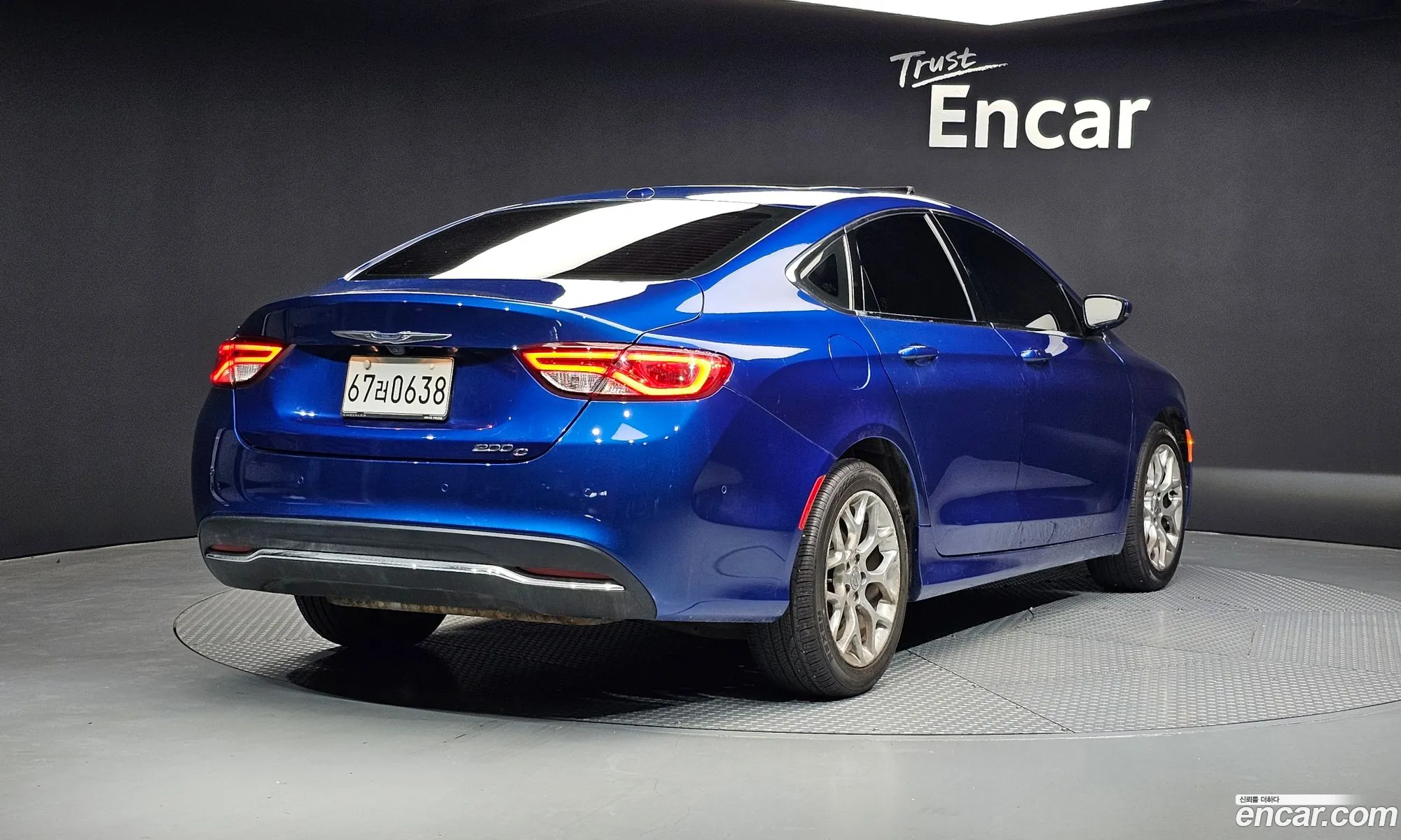 Chrysler 200