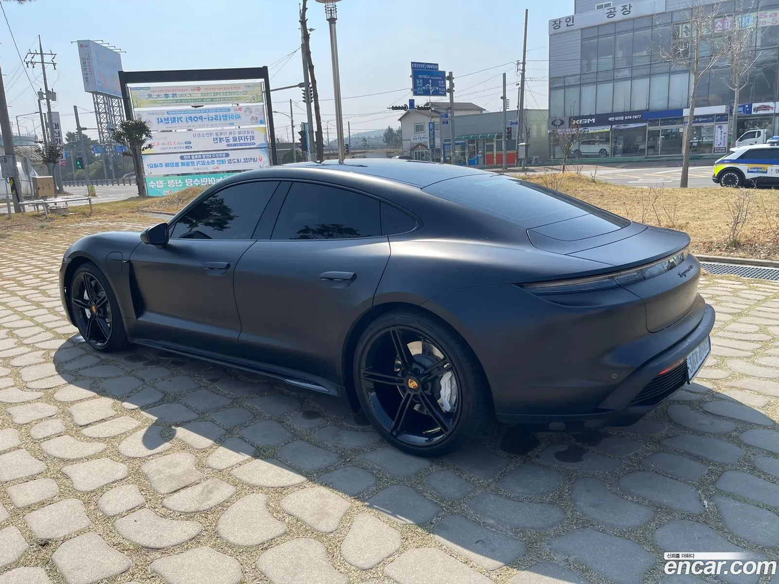 Porsche Taycan 2024 — 12