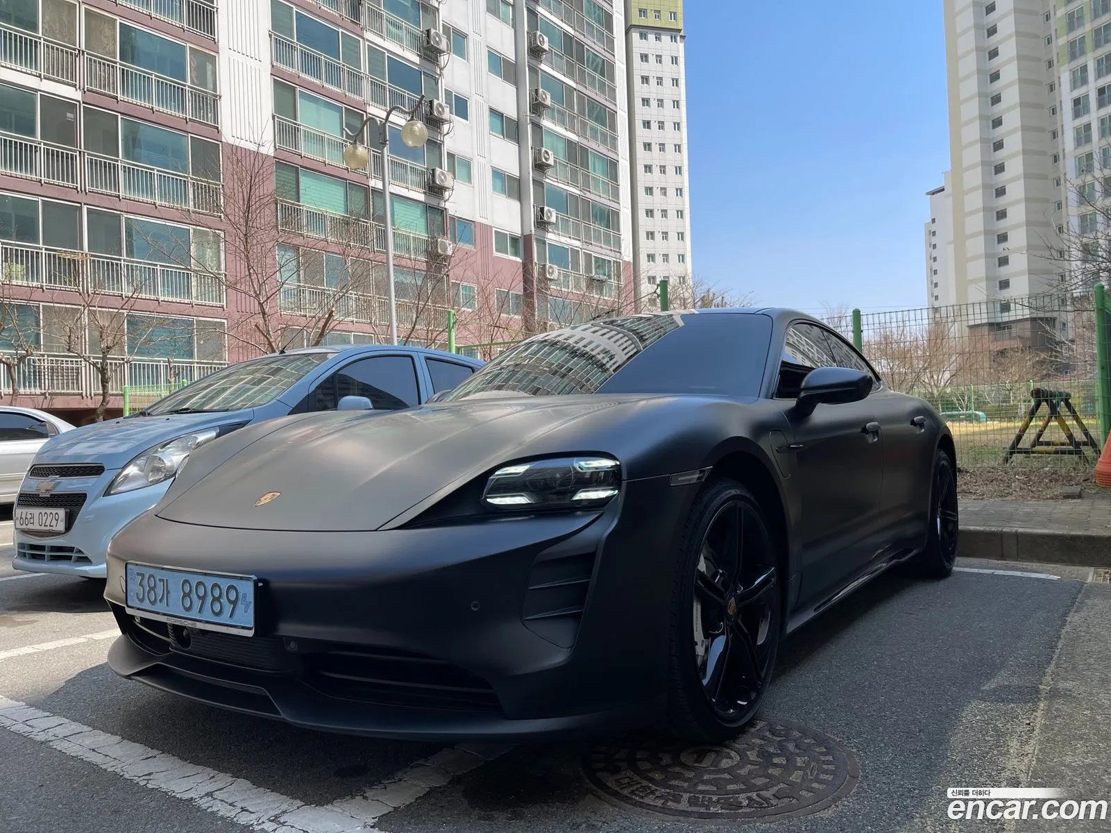 Porsche Taycan 2024 — 17