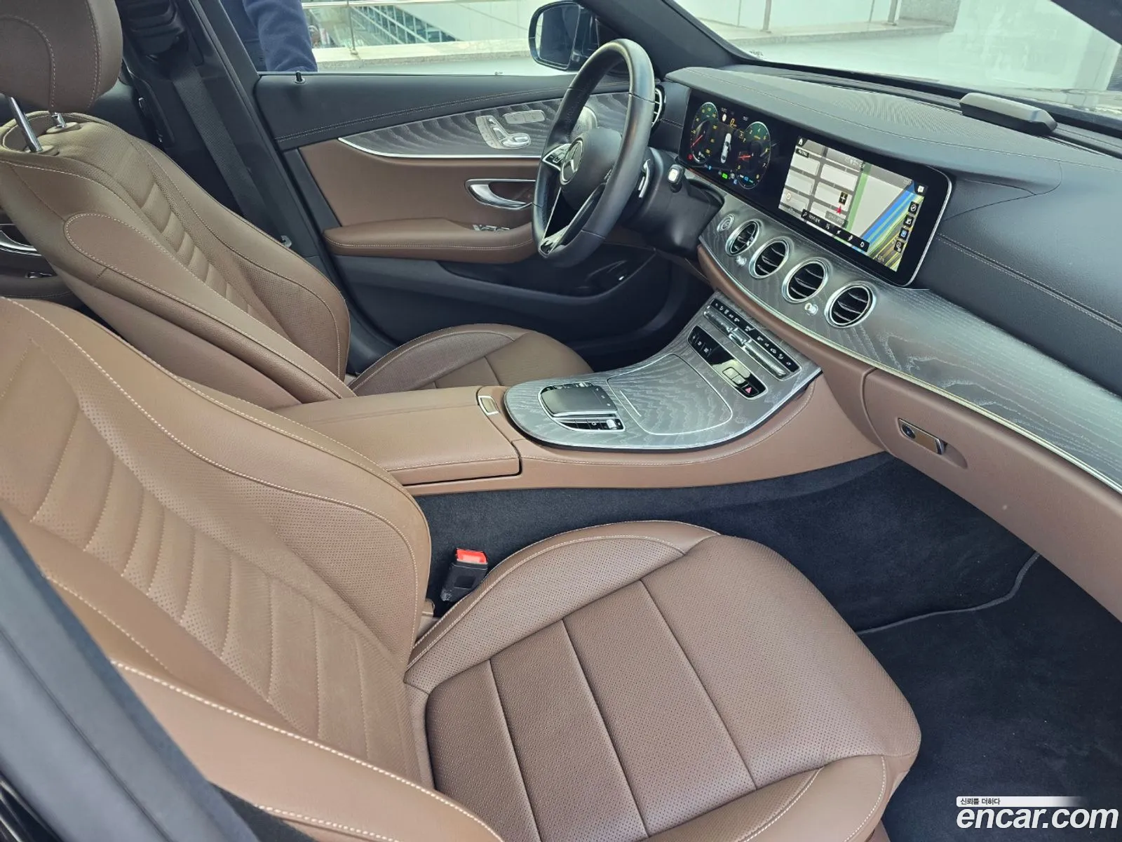Mercedes-Benz E-Class W213 2022 — 14