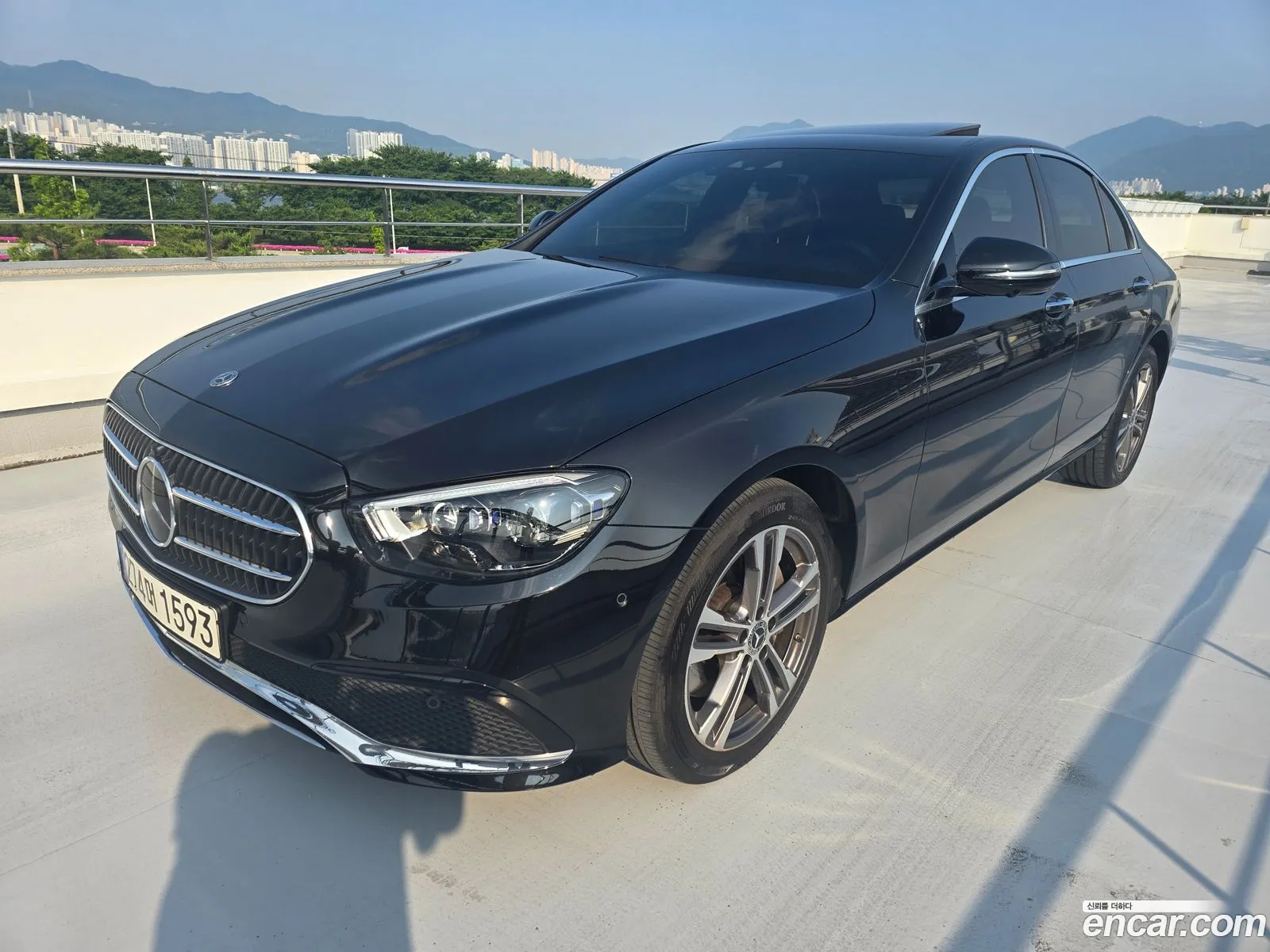 Mercedes-Benz E-Class W213 2022 — 13