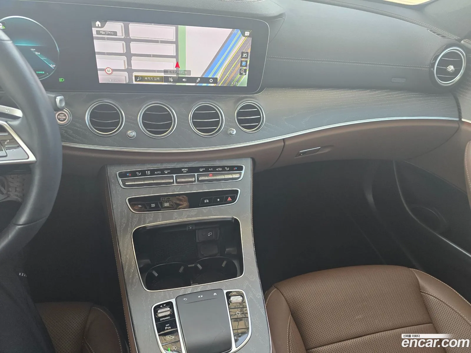 Mercedes-Benz E-Class W213 2022 — 19