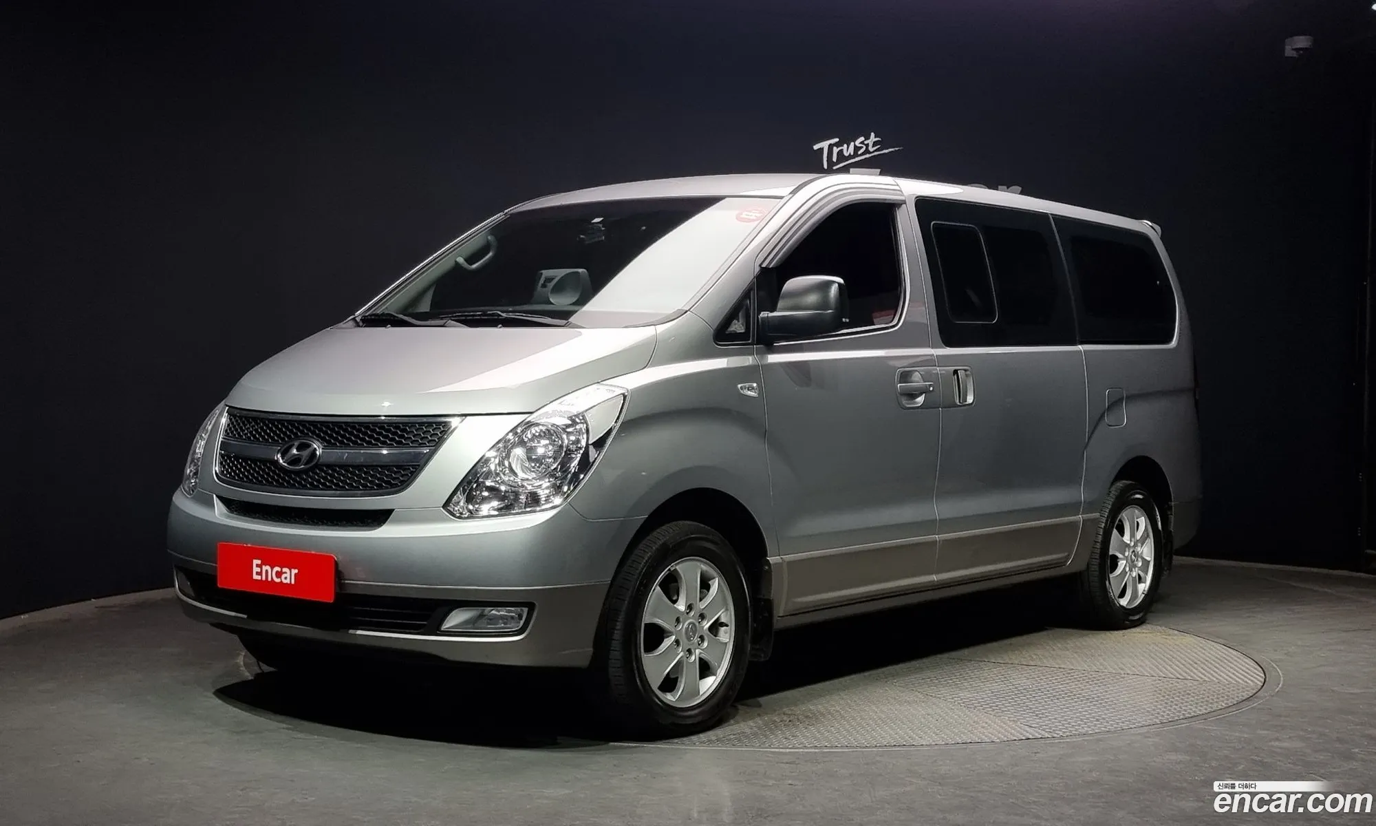 Hyundai Grand Starex 2014 — 19