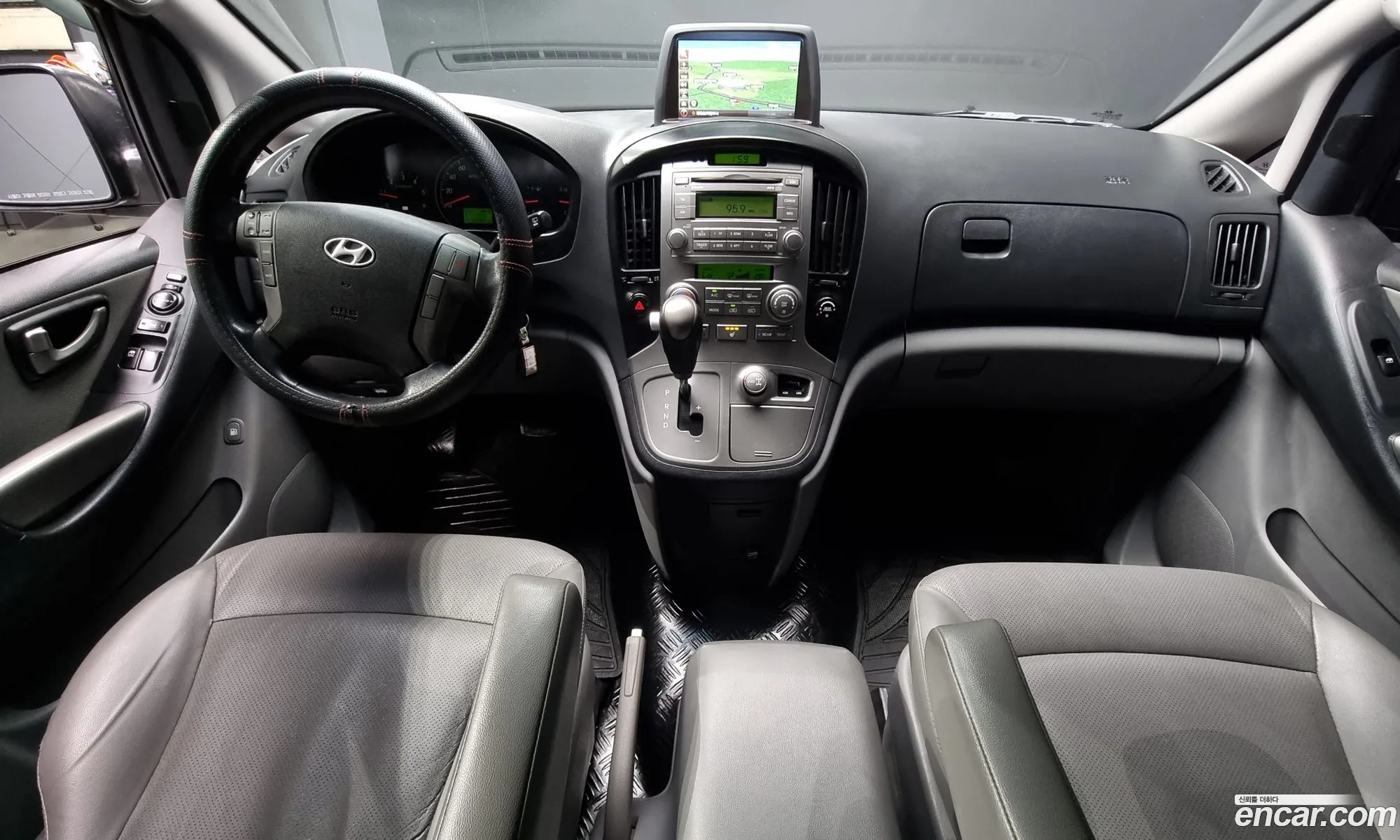 Hyundai Grand Starex 2014 — 8