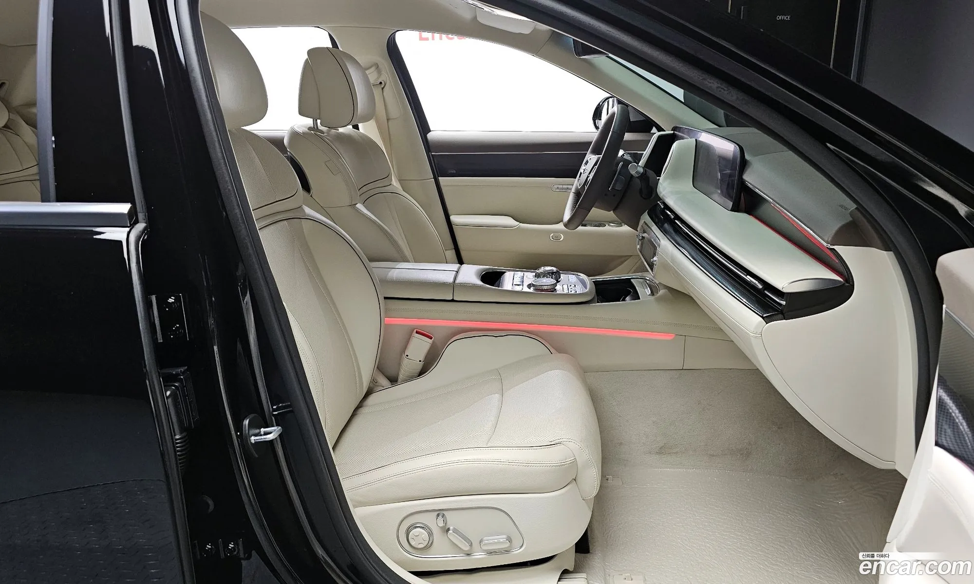 Genesis G90 2022 — 18