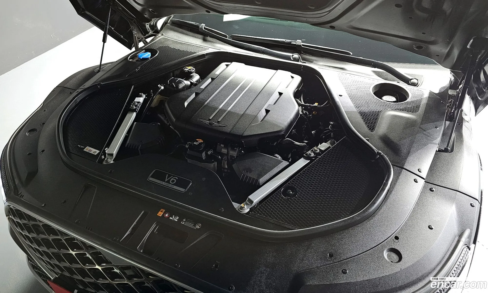 Genesis G90 2022 — 16