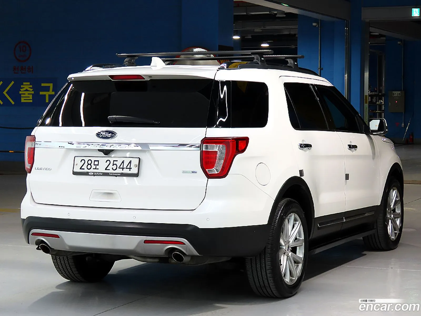 Ford Explorer 2017 — 4