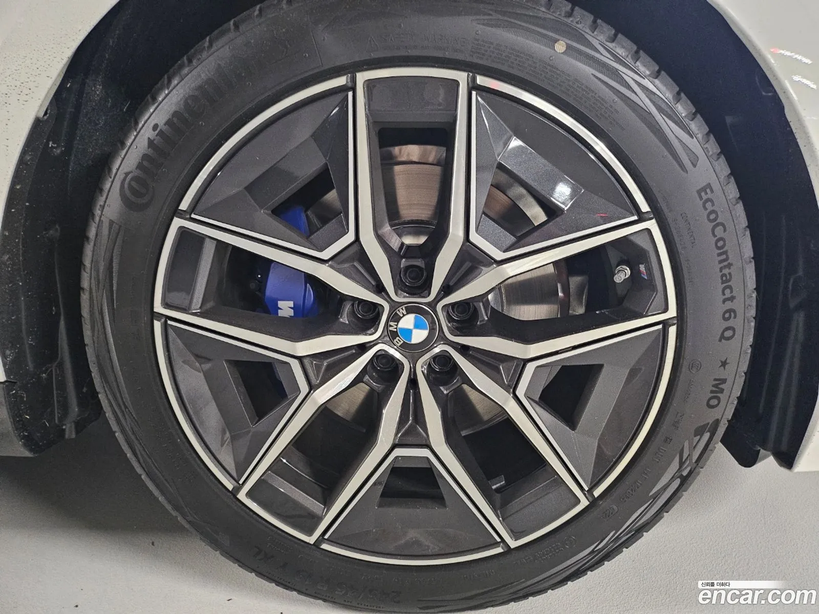 BMW 5 Series 2025 — 15