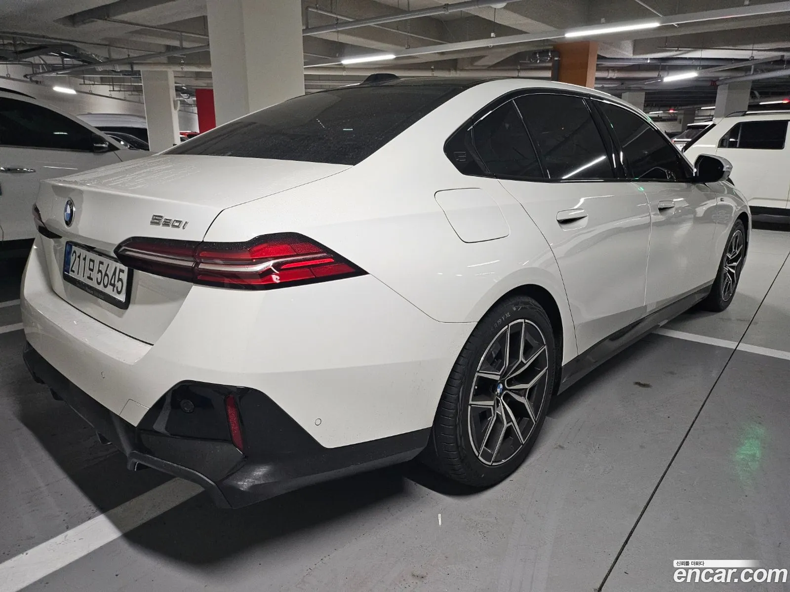 BMW 5 Series 2025 — 13