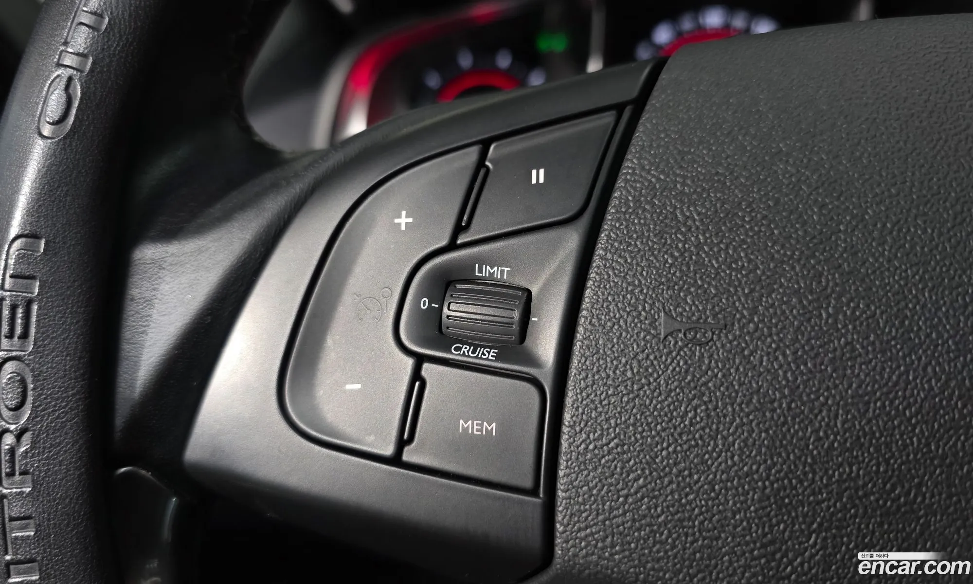 Citroen/DS DS5 2013 VF7KFRHHADS500421 — 4
