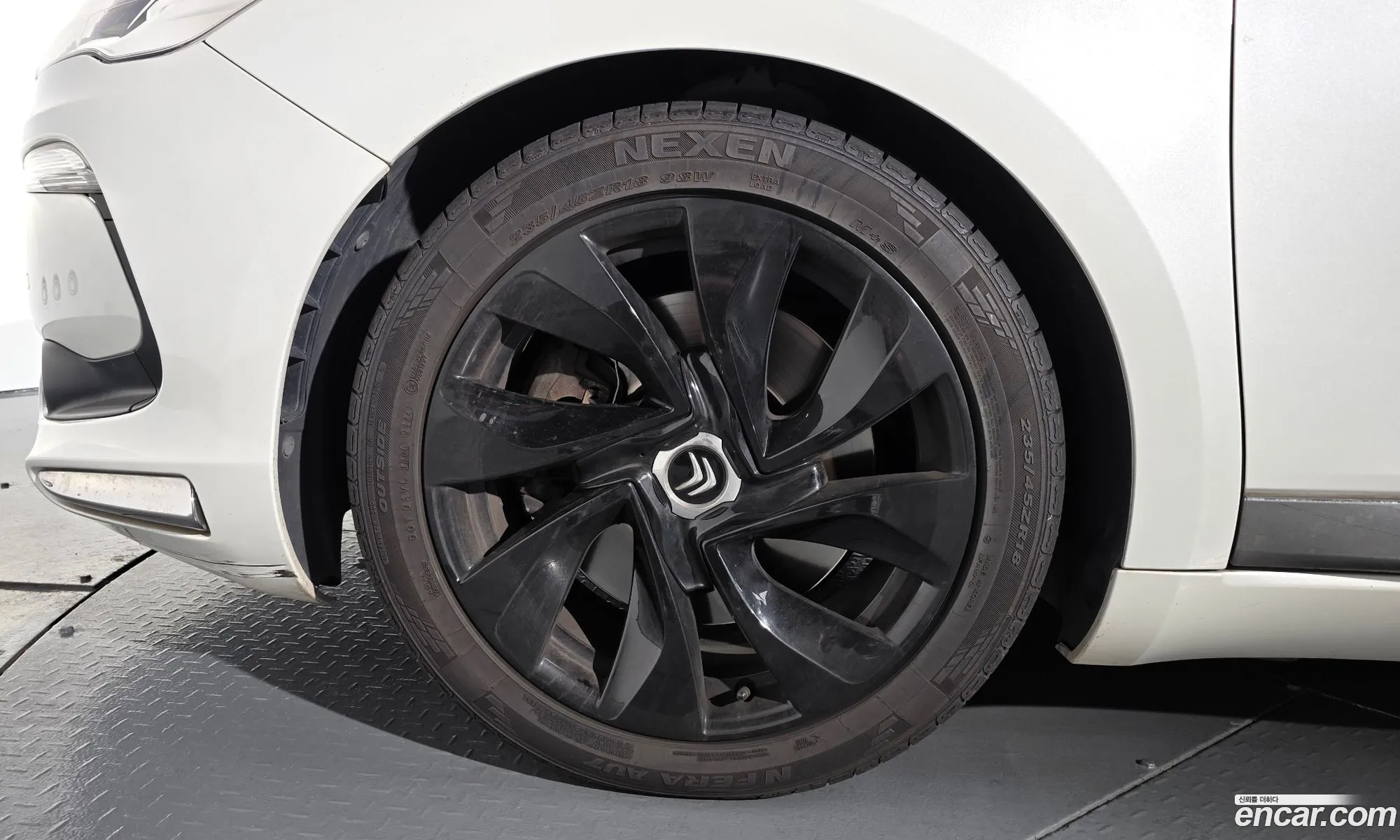 Citroen/DS DS5 2013 VF7KFRHHADS500421 — 6