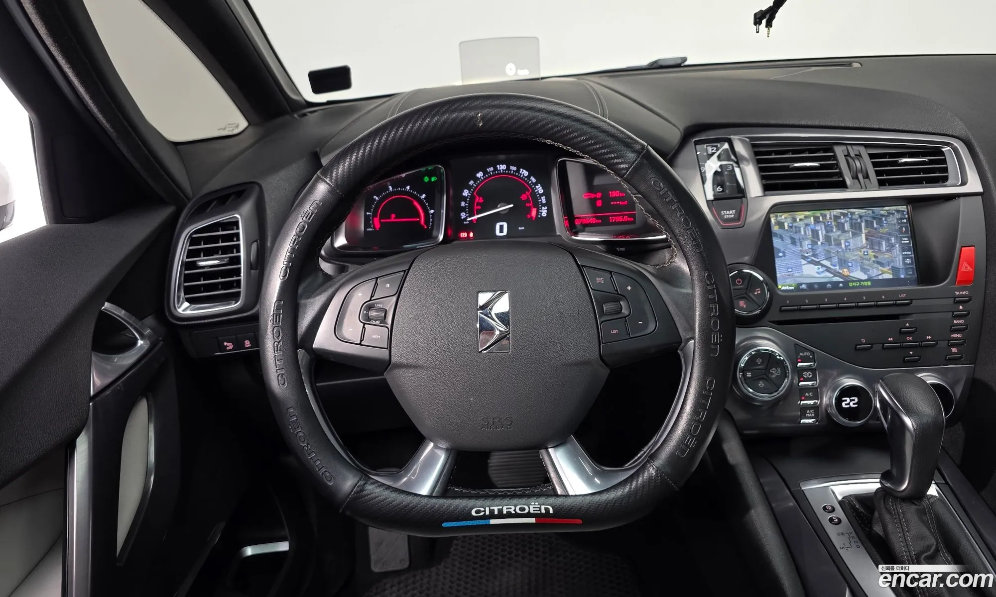 Citroen/DS DS5 2013 VF7KFRHHADS500421 — 5