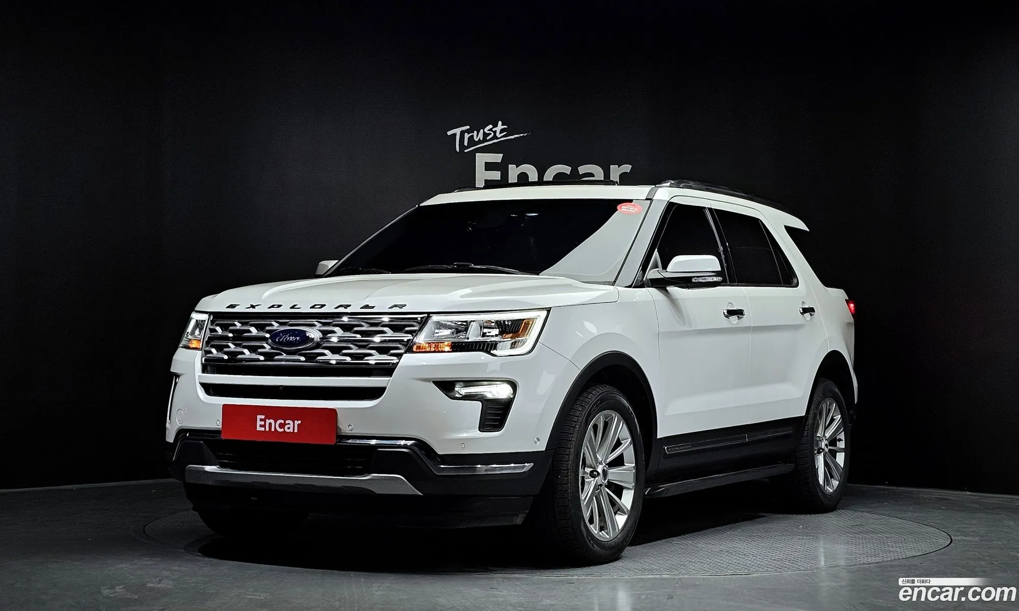 Ford Explorer 2019 1FM5K8FH3KGA80833 — 4