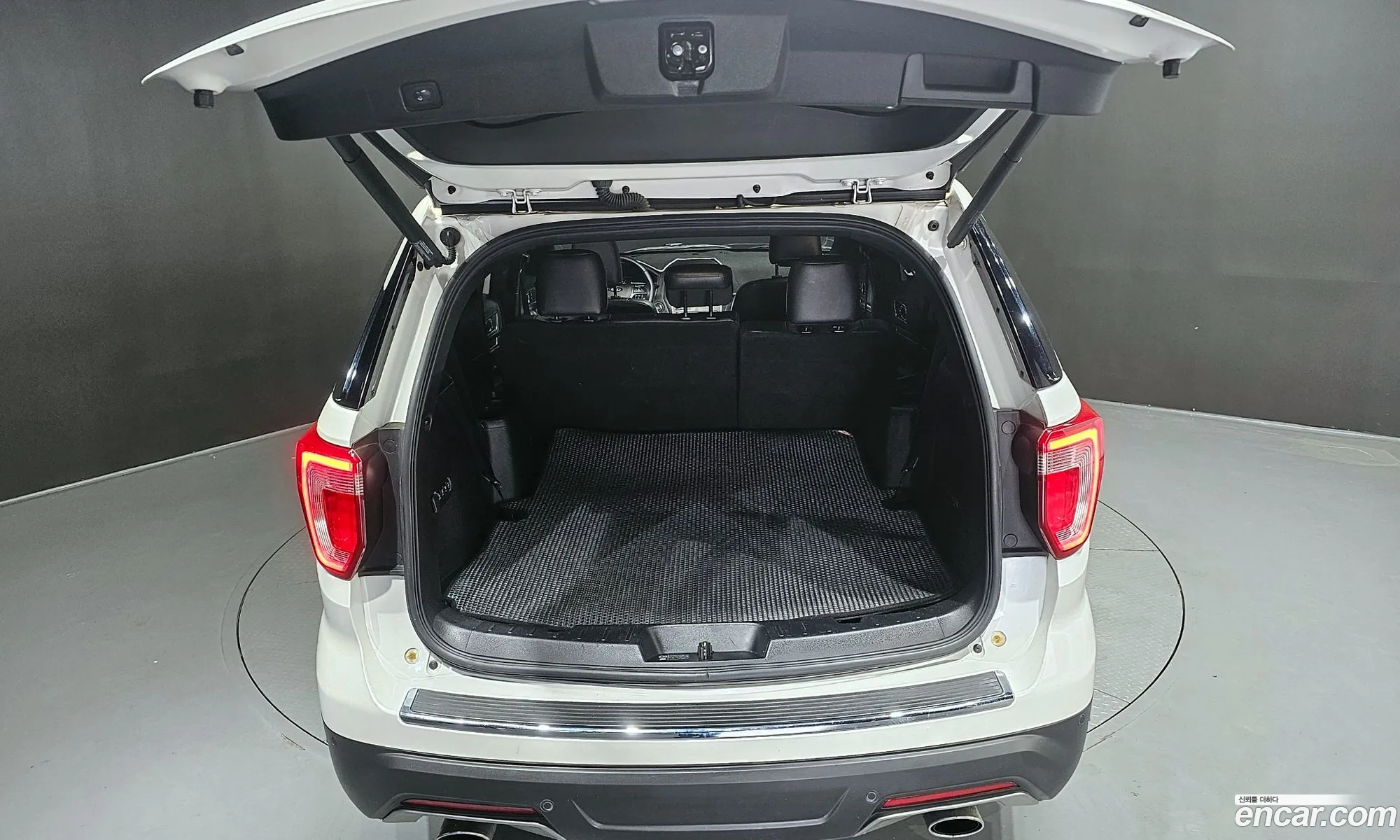 Ford Explorer 2019 1FM5K8FH3KGA80833 — 15