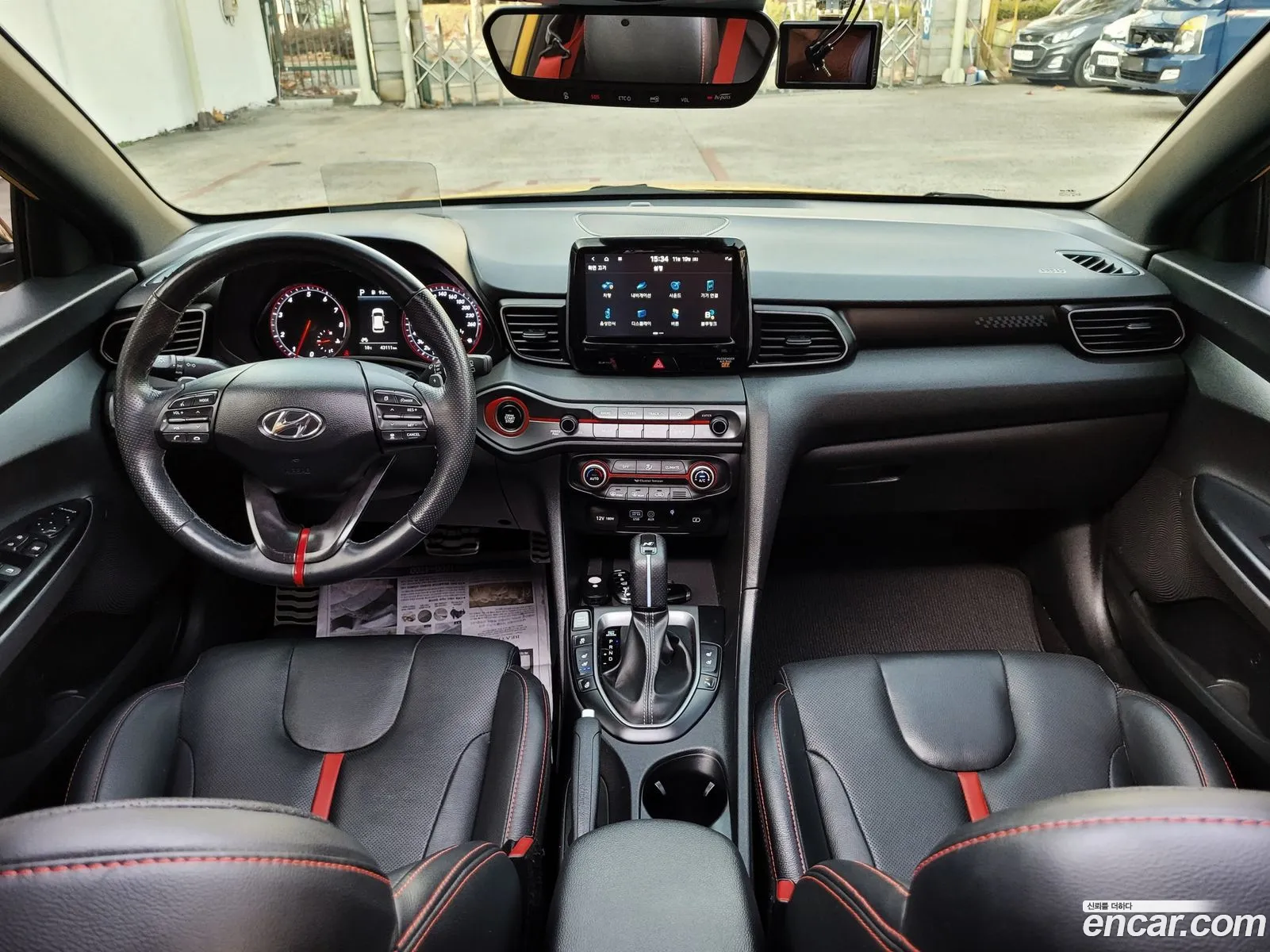 Hyundai Veloster 2019 — 16