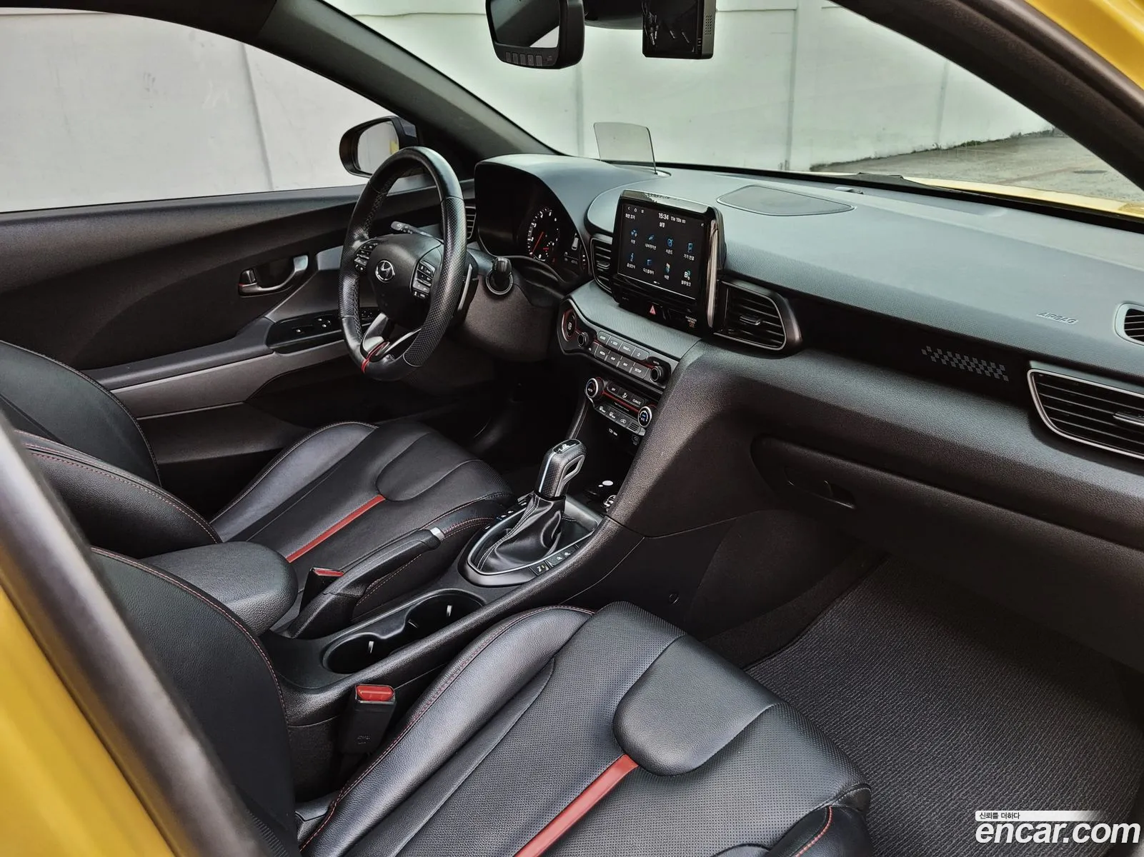 Hyundai Veloster 2019 — 9