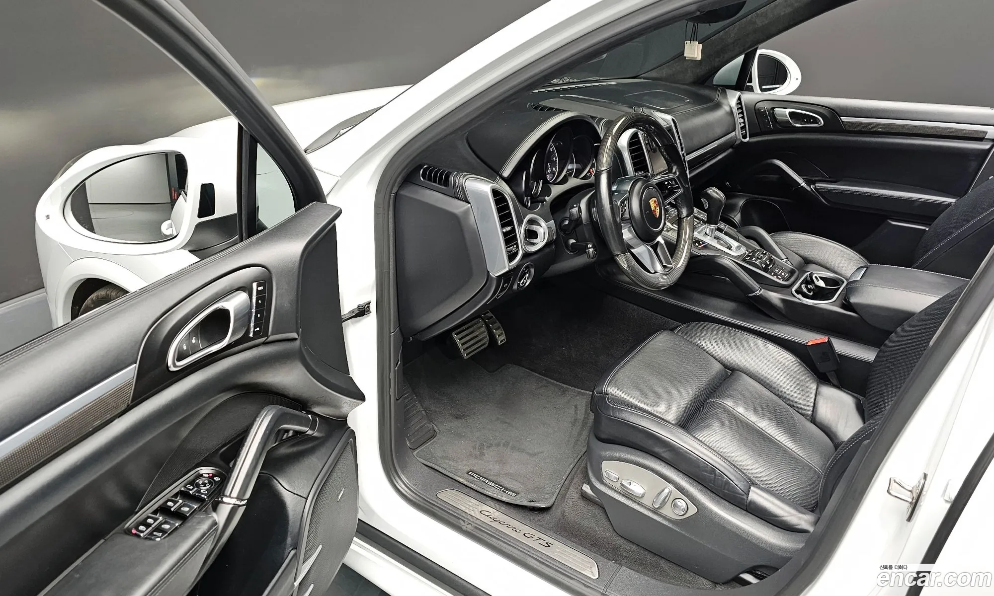 Porsche Cayenne 2015 WP1AD292 — 11