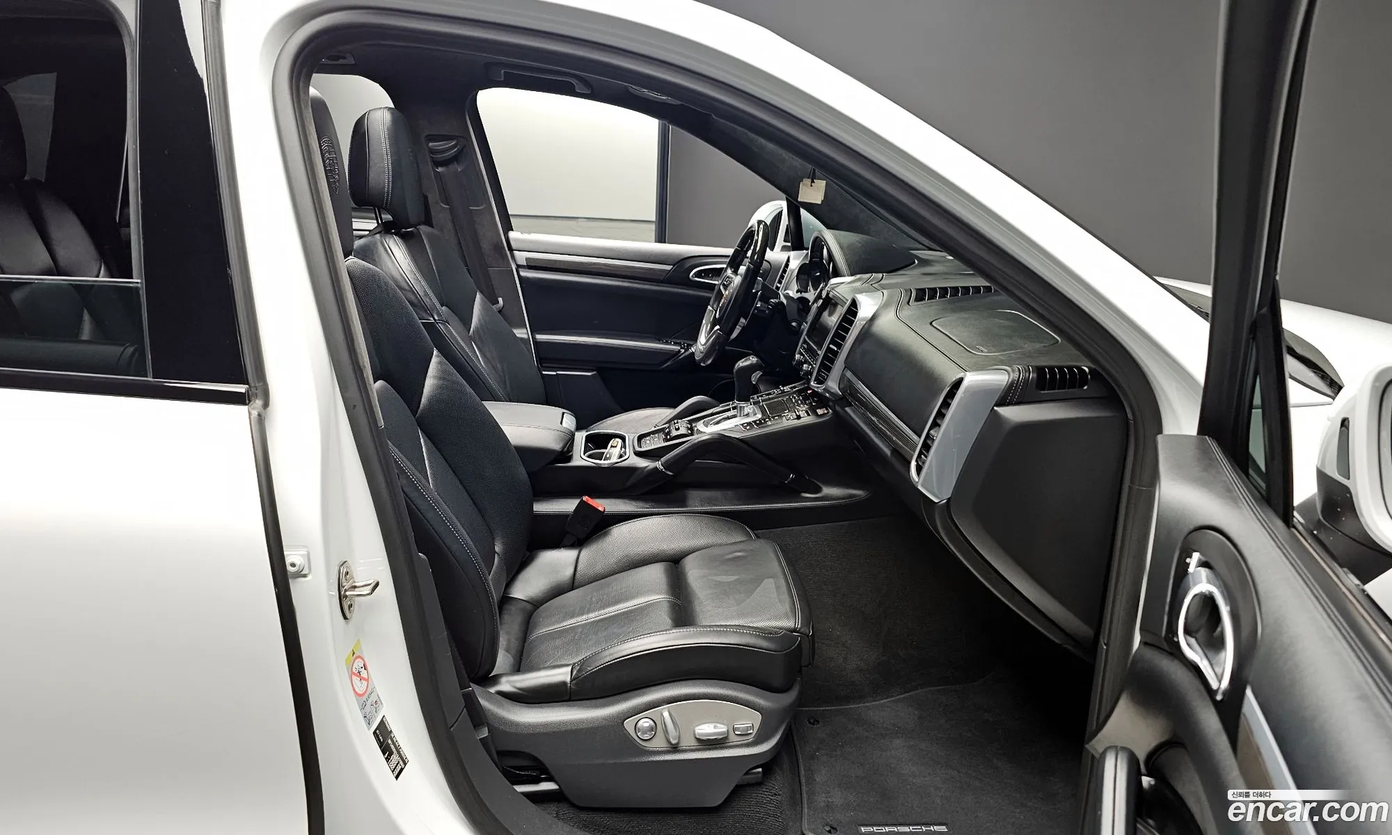 Porsche Cayenne 2015 WP1AD292 — 16