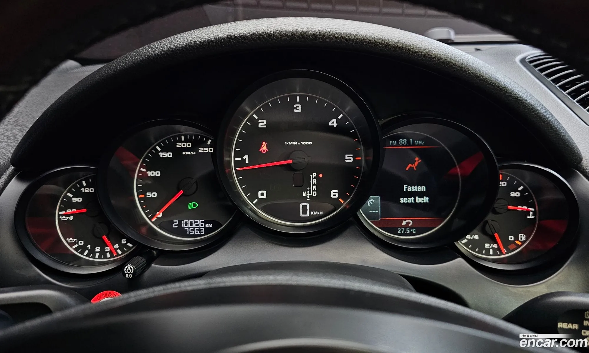 Porsche Cayenne 2011 — 13