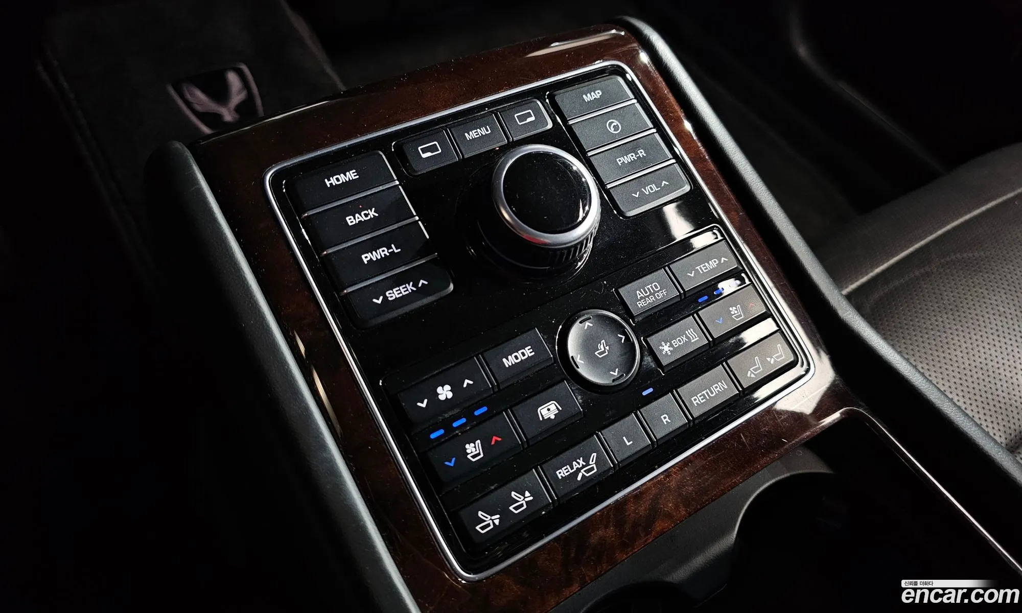 Hyundai Equus 2013 — 7