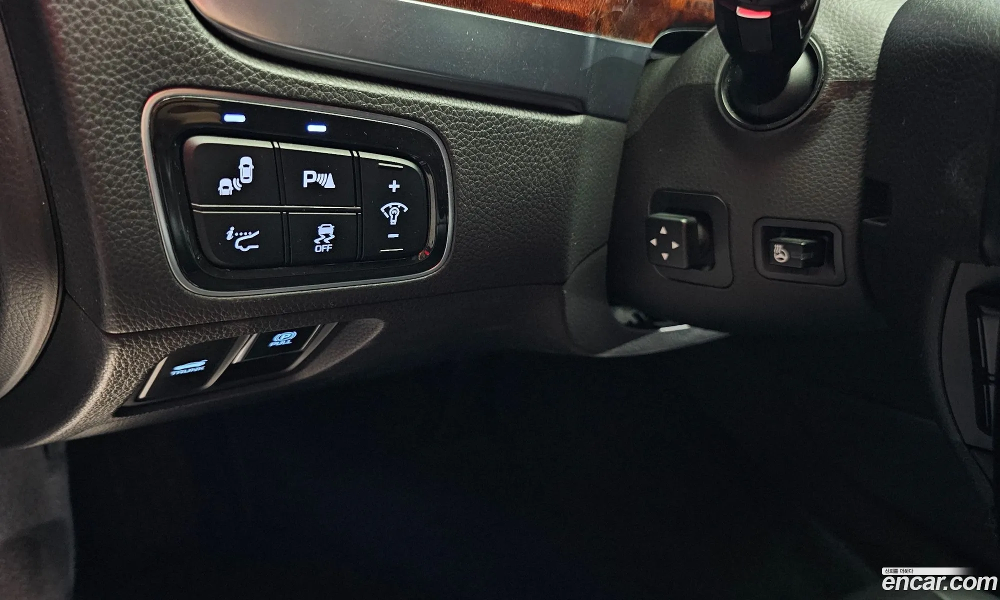 Hyundai Equus 2013 — 6