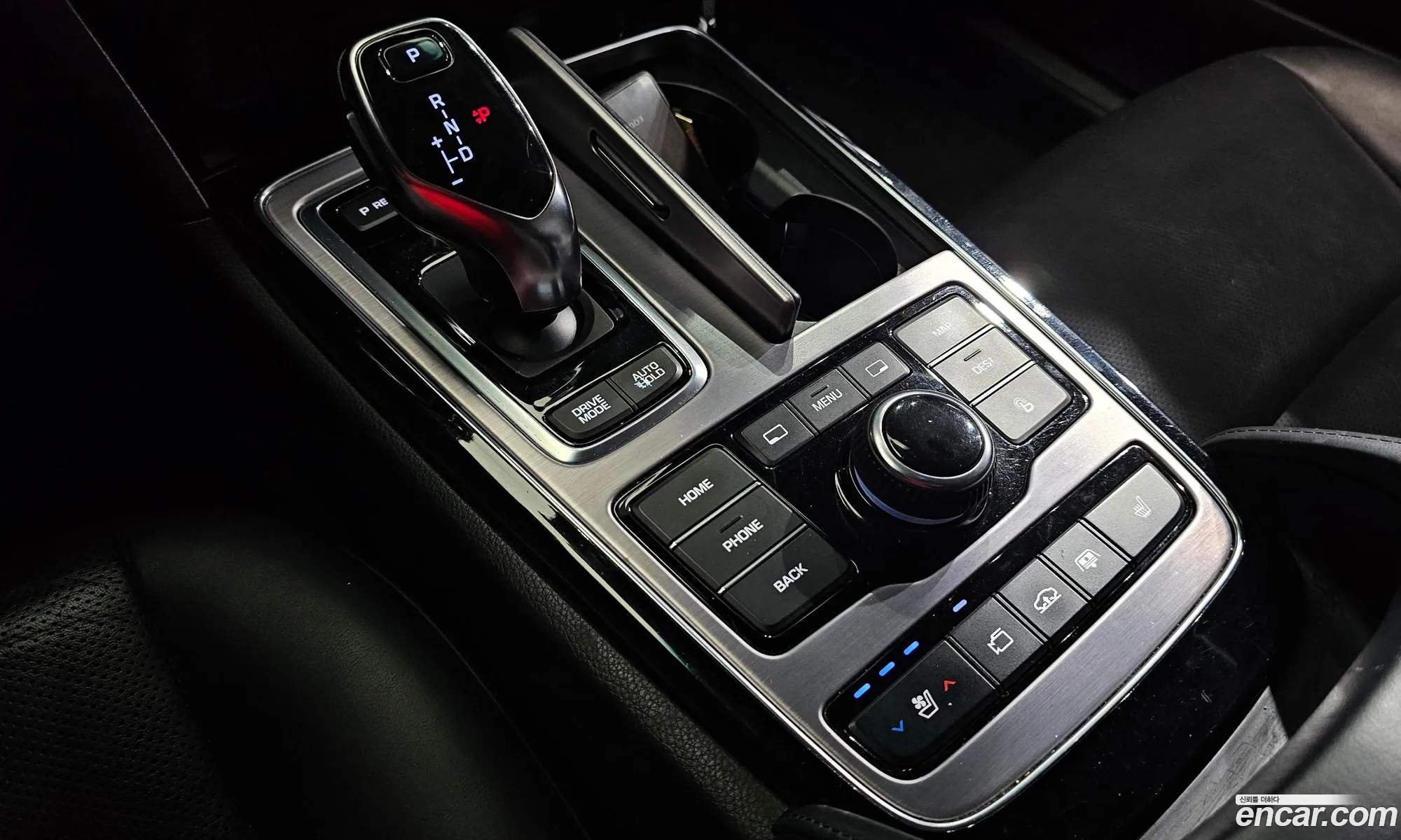 Hyundai Equus 2013 — 14