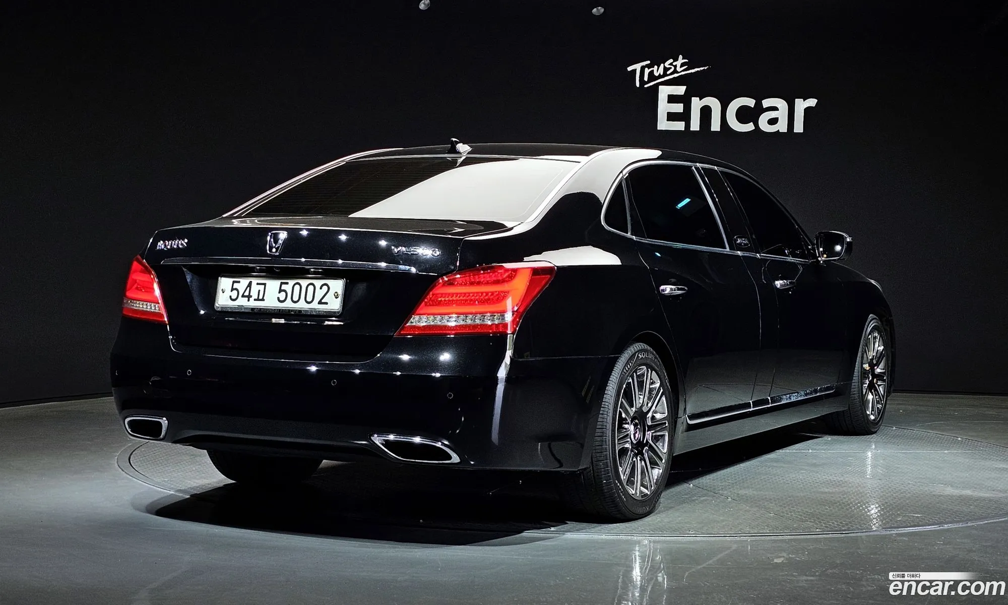 Hyundai Equus 2013 — 16