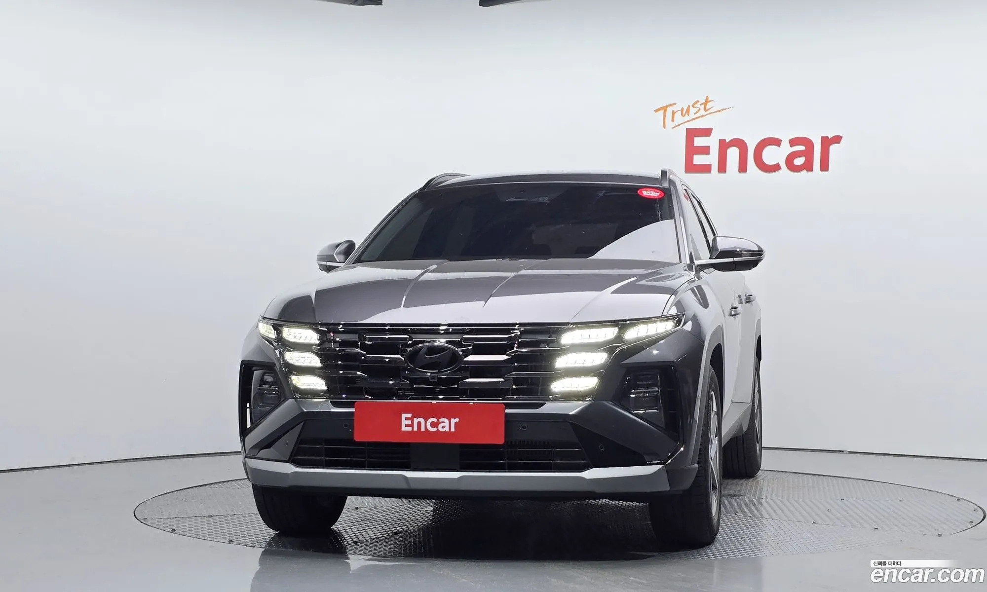 Hyundai Tucson Hybrid 2024 — 12