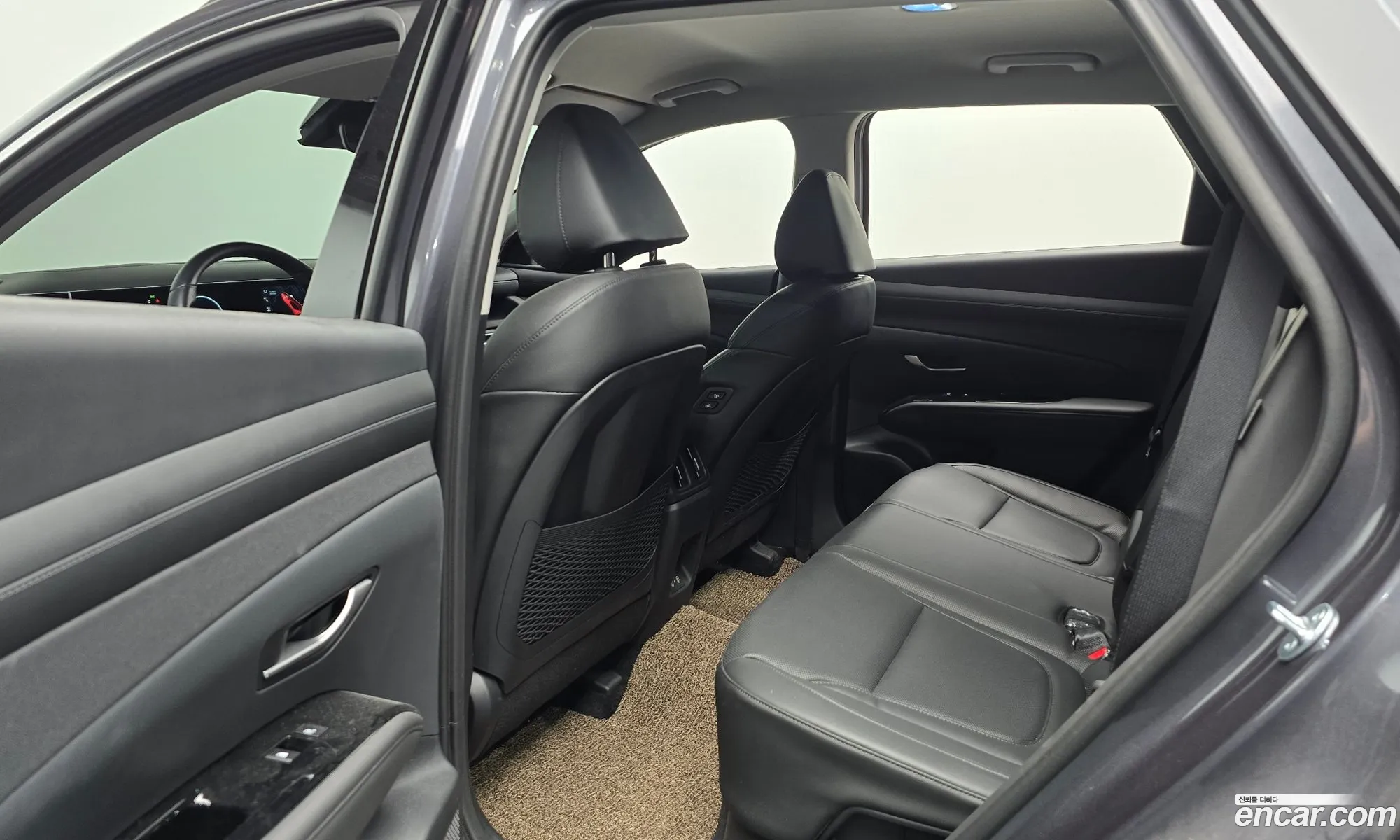 Hyundai Tucson Hybrid 2024 — 10
