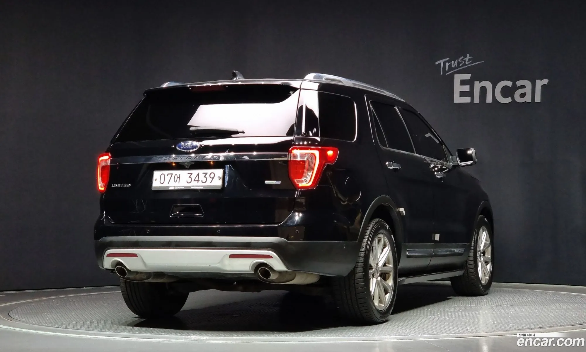 Ford Explorer 2017 1FM5K8FHXHGB74779 — 16