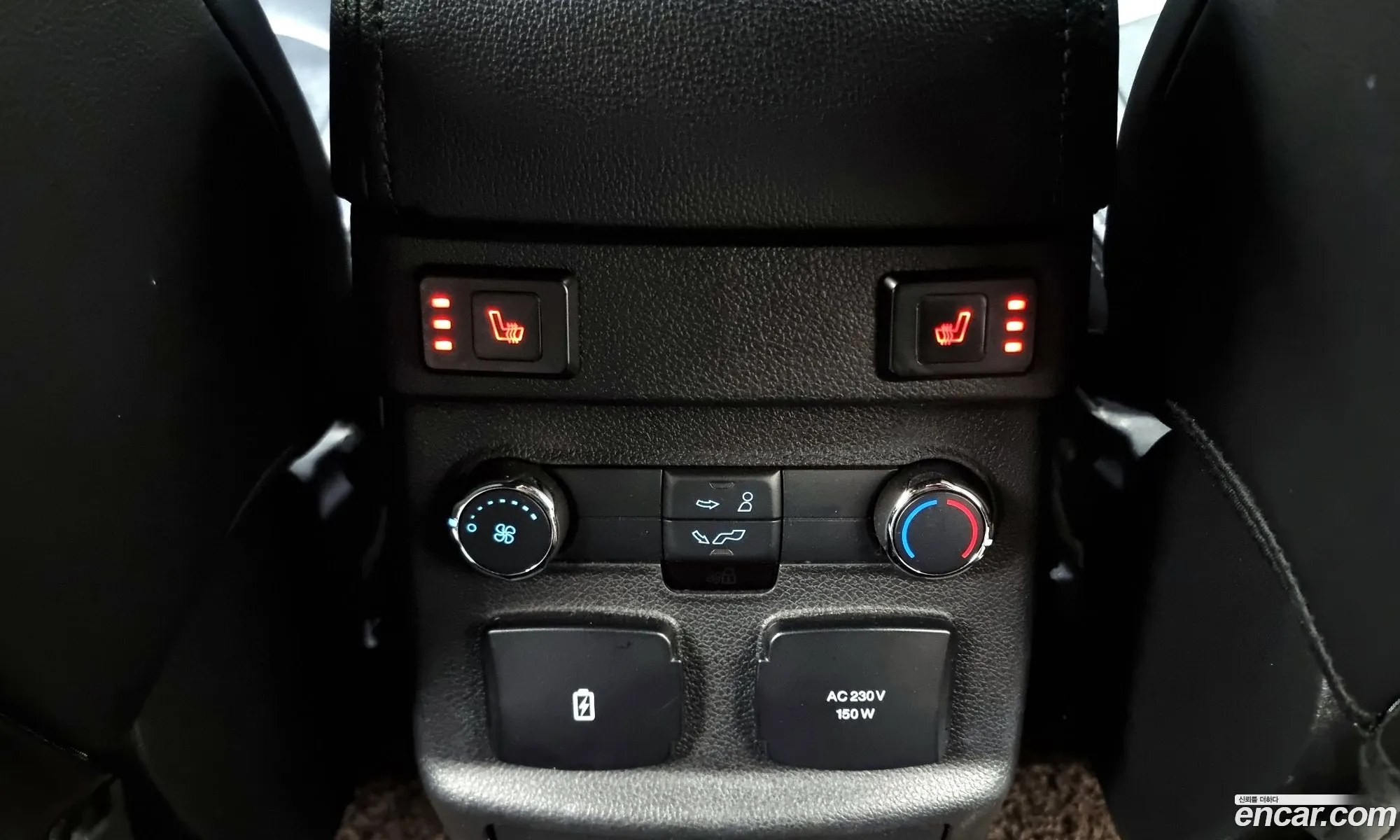 Ford Explorer 2017 1FM5K8FHXHGB74779 — 3