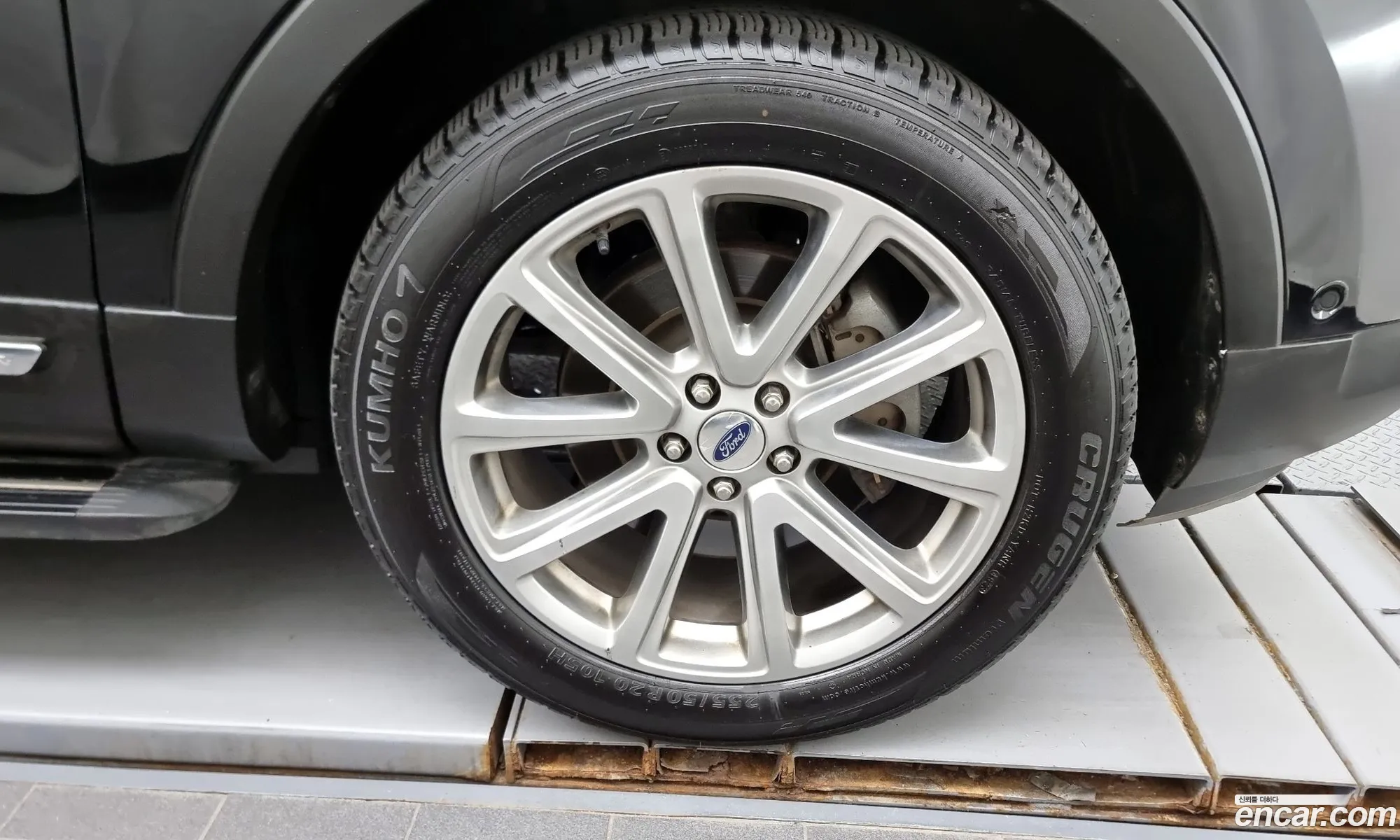 Ford Explorer 2017 1FM5K8FHXHGB74779 — 20
