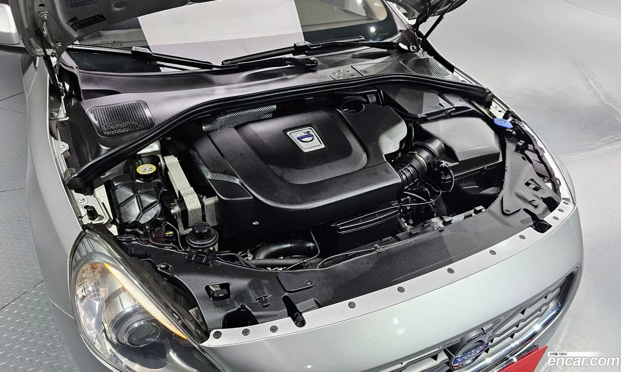 Volvo S60 2011 YV1FS70K0B2028297 — 6