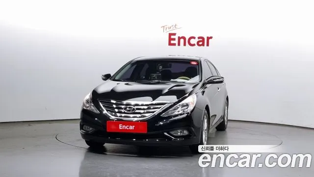 Hyundai YF Sonata 2009 — 2